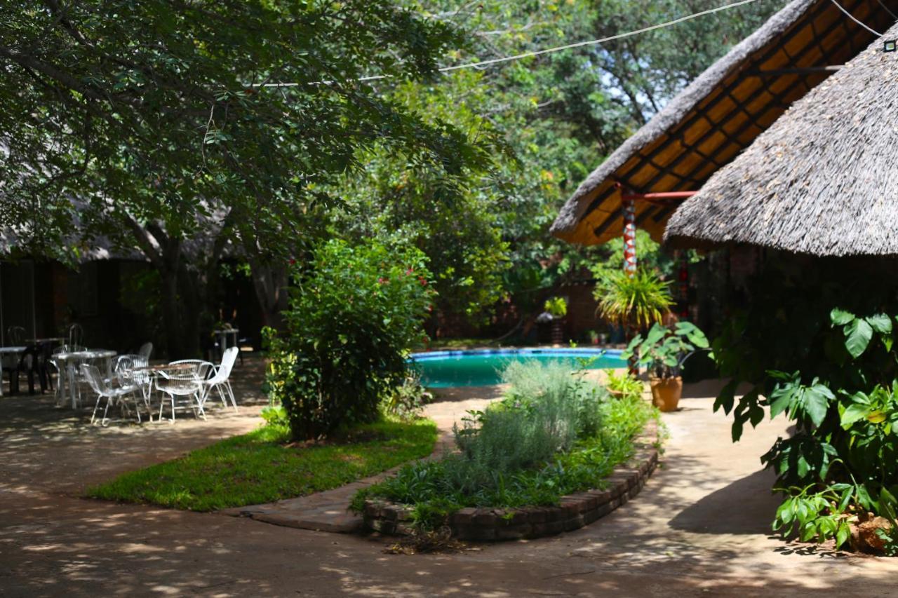 Mawuya Lodge Victoriafälle Exterior foto