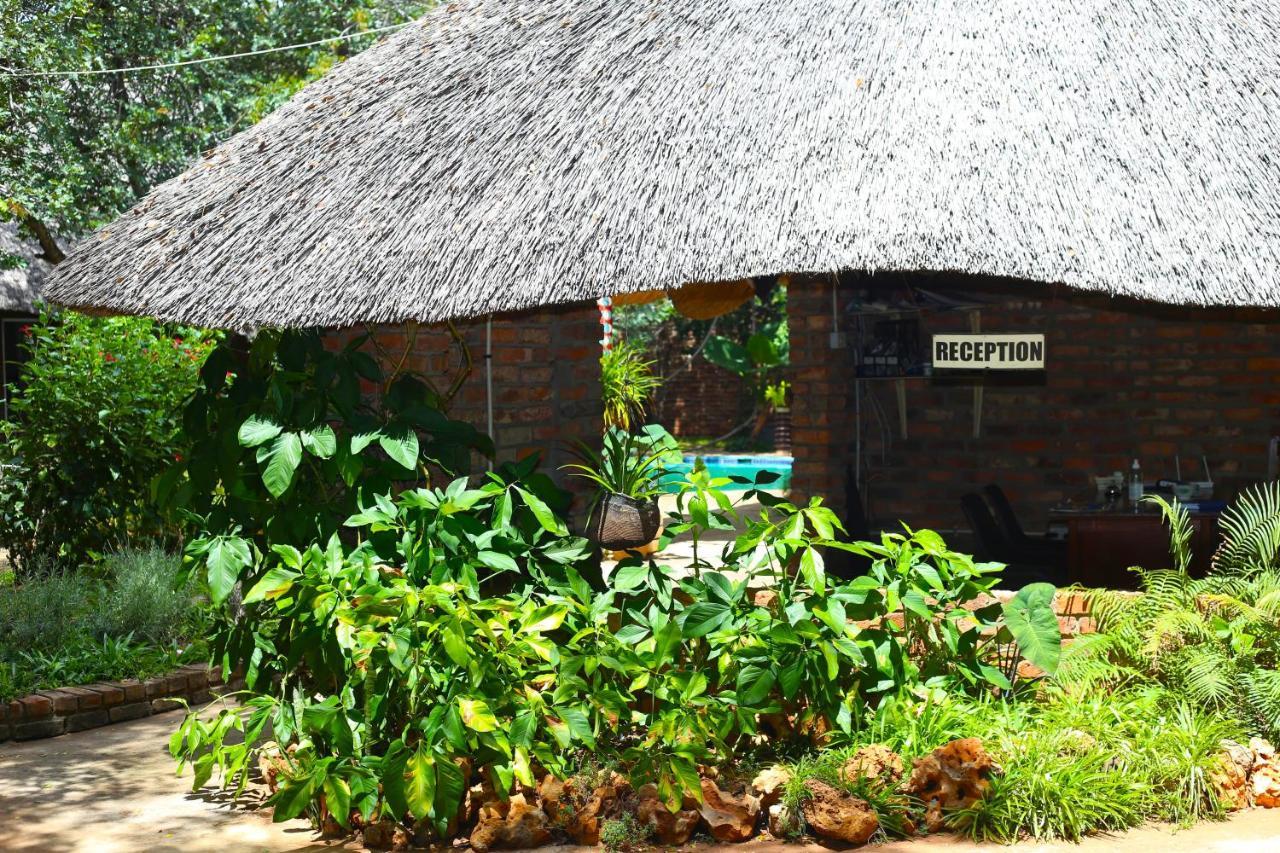 Mawuya Lodge Victoriafälle Exterior foto